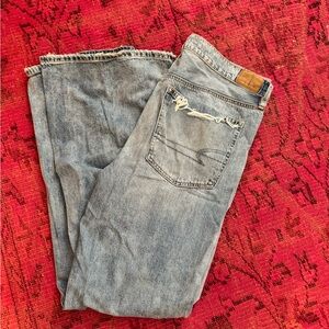 American Eagle Outfitters Light Blue Relaxed Jeans